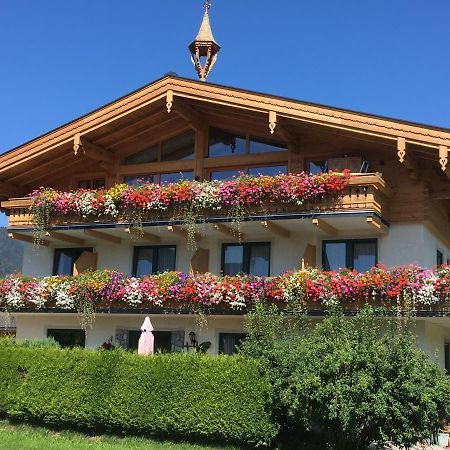 Appartement Pointschneiderhof Maishofen Exteriör bild